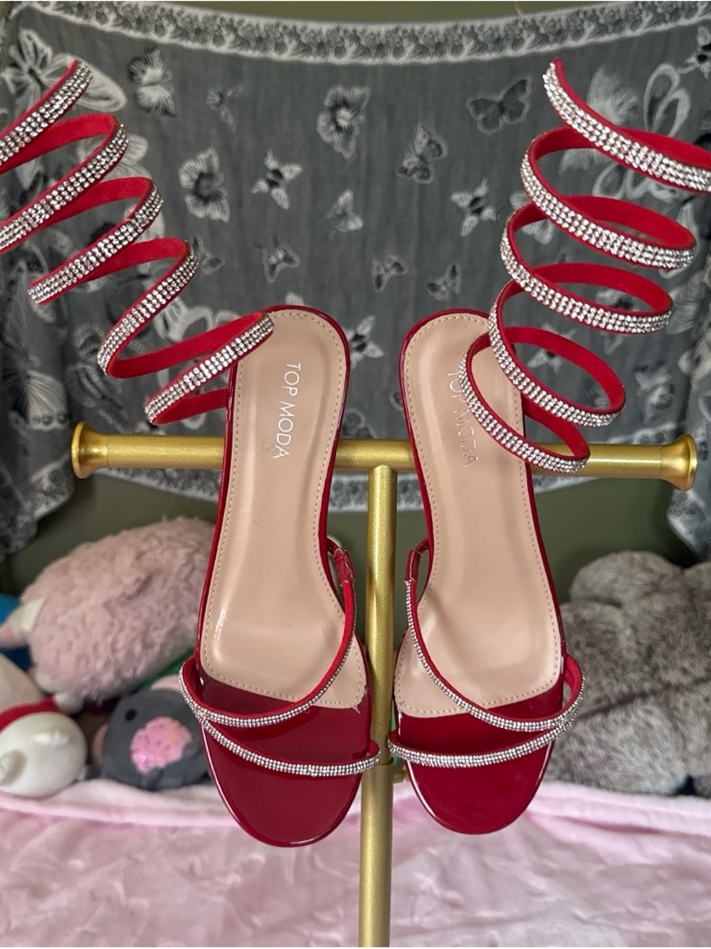 TOP Moda Red Spiral Crystal Strap Heels